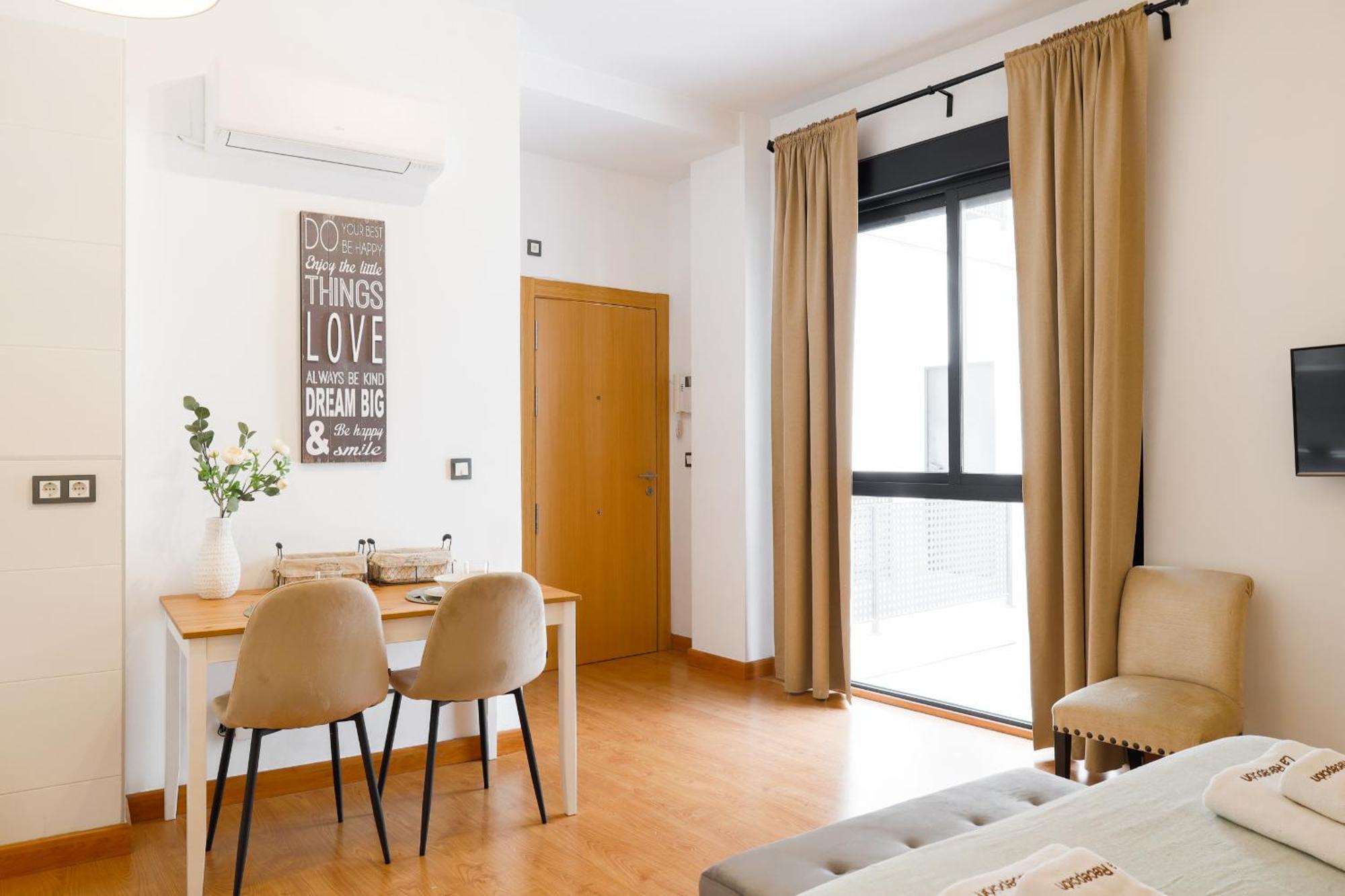C15 - Charming Modern Studio In The Centre Μάλαγα Εξωτερικό φωτογραφία